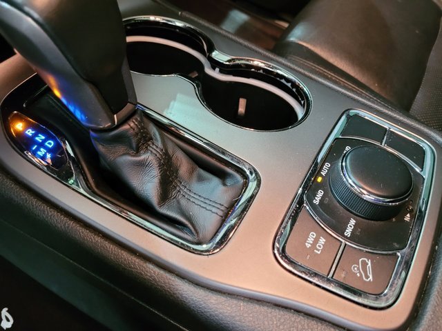 Used 2019 Jeep Grand Cherokee Limited X image 45