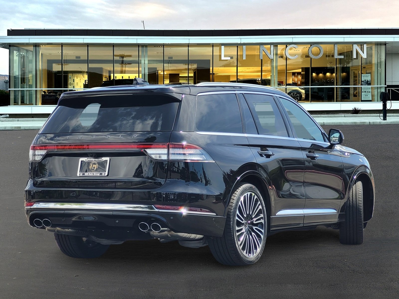 New 2025 Lincoln Aviator Black Label image 4