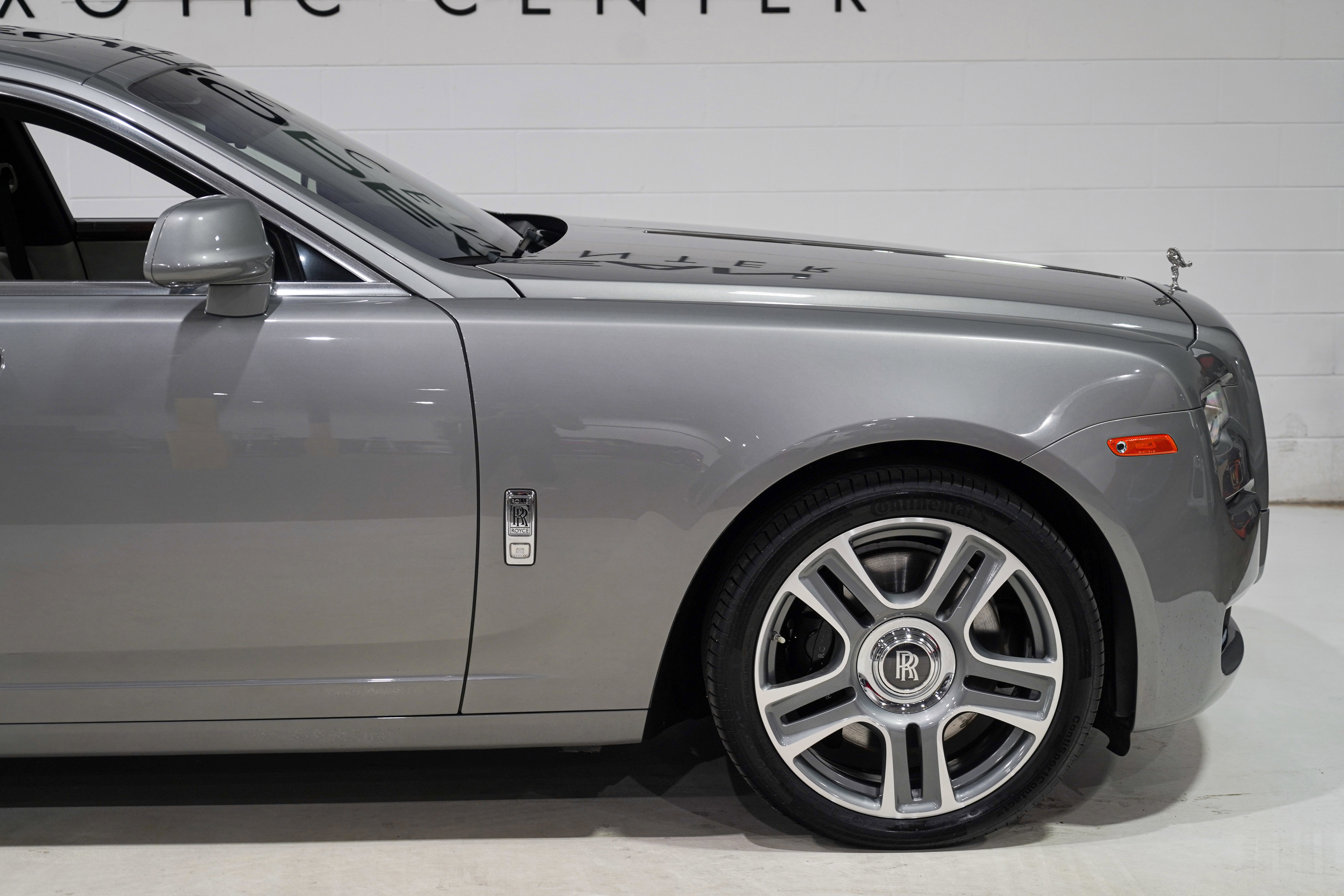Used 2015 Rolls-Royce Ghost RWD image 22