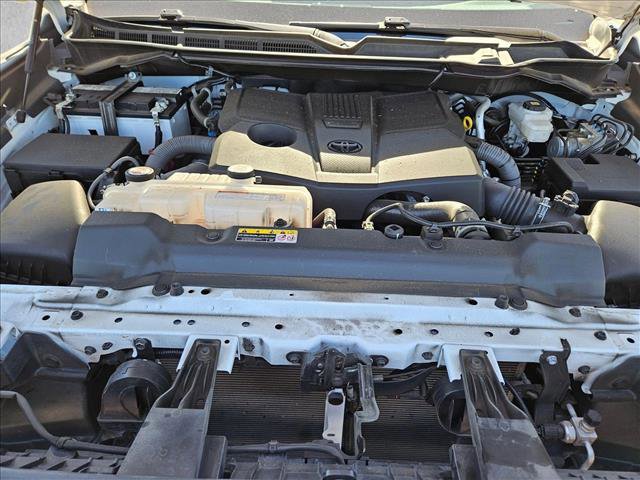 Used 2022 Toyota Tundra SR5 w/ Advanced Technology Package image 21