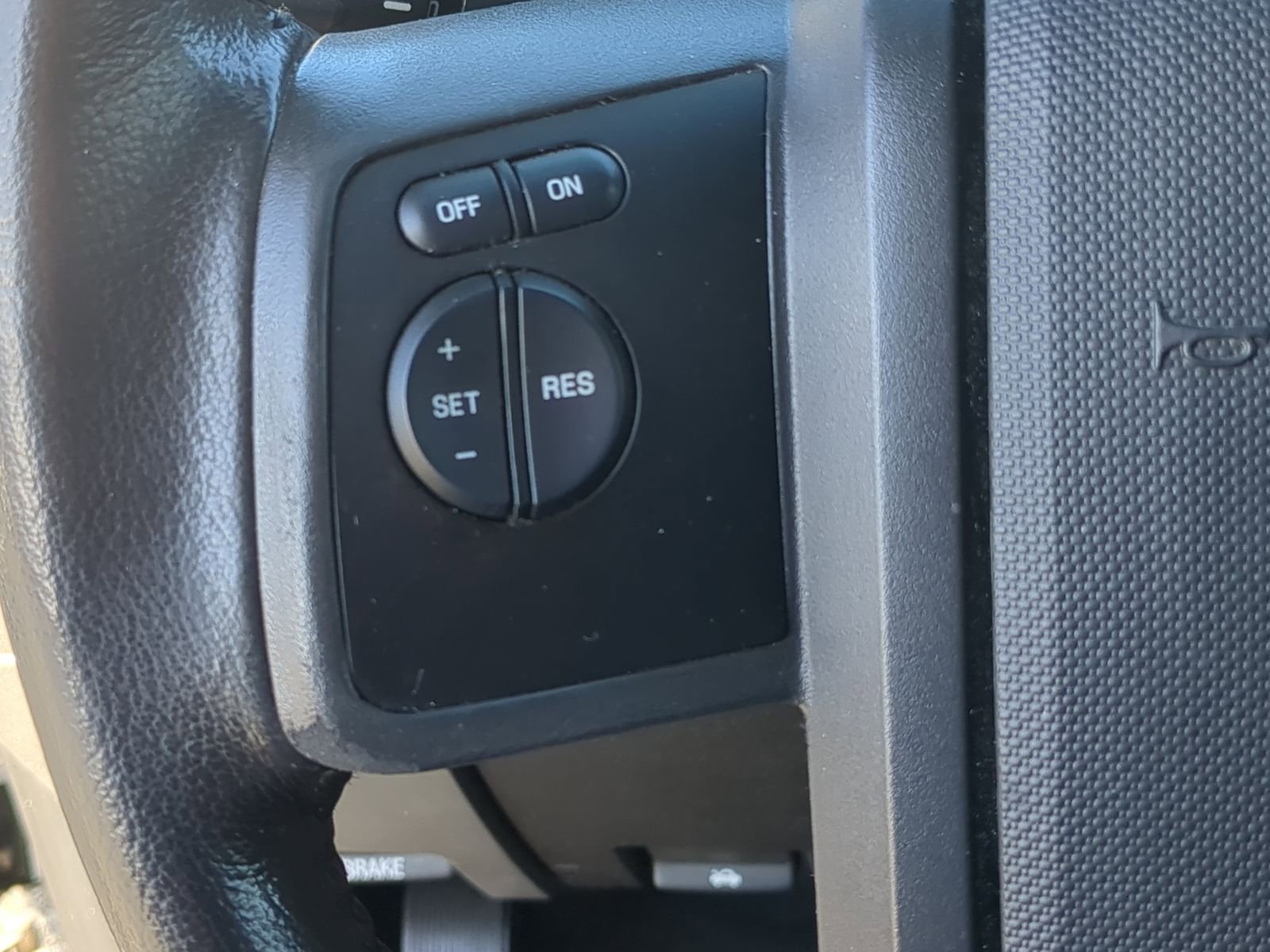 Used 2011 Ford Expedition Limited image 27