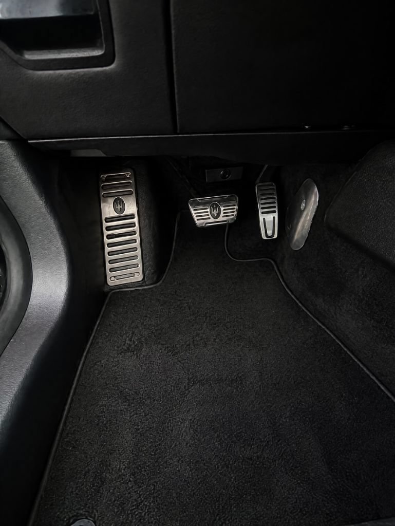 Used 2021 Maserati Quattroporte Trofeo RWD image 12