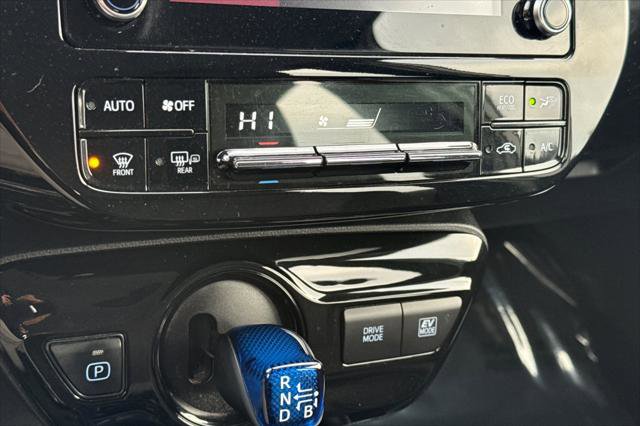 Certified 2020 Toyota Prius LE image 21