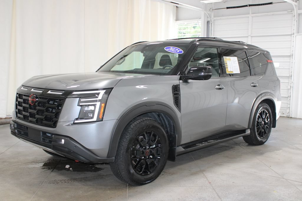 Used 2025 Nissan Armada PRO-4X AWD/4WD image 4