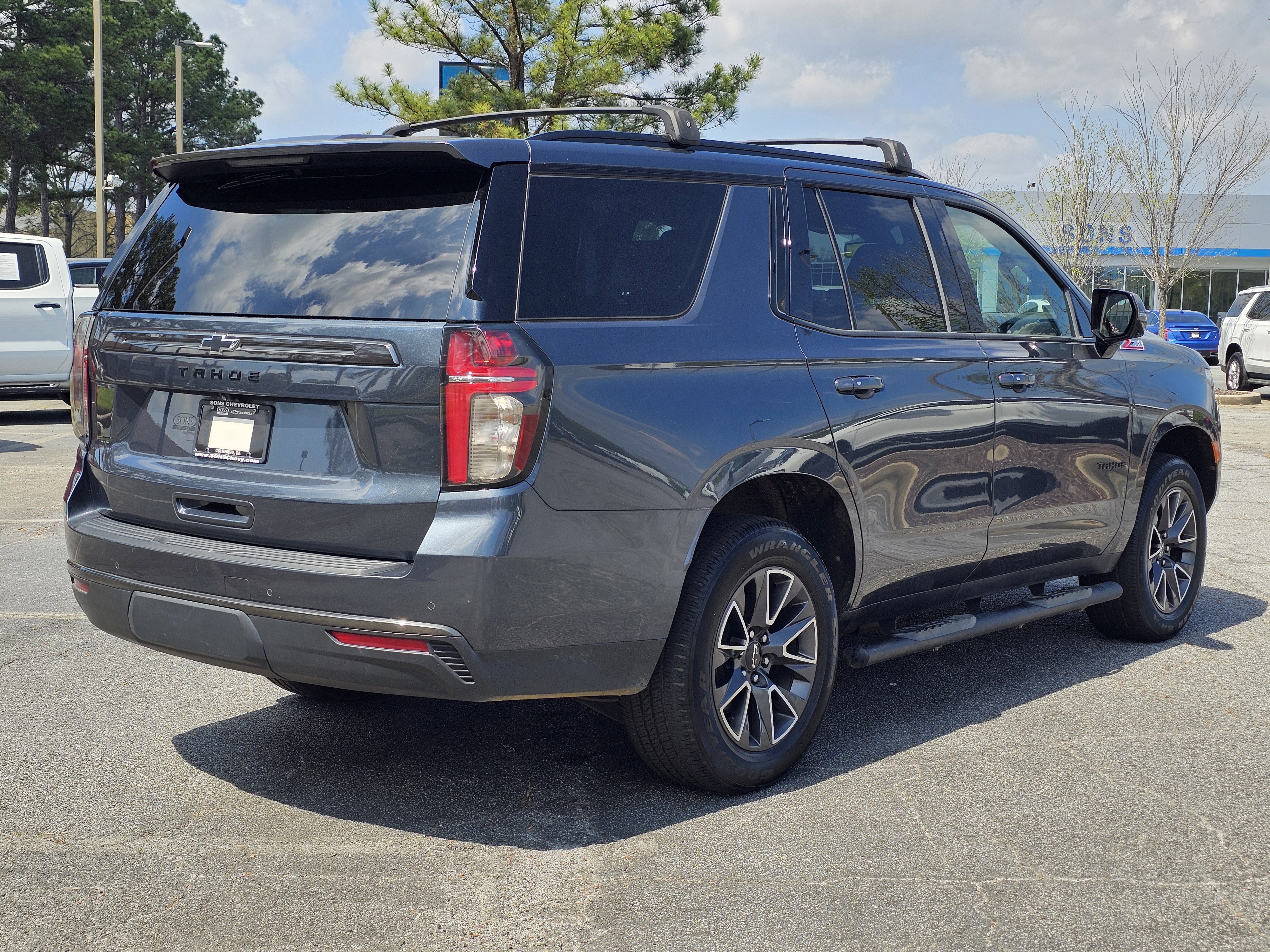 Used 2021 Chevrolet Tahoe Z71 w/ Z71 Off-Road Package image 9