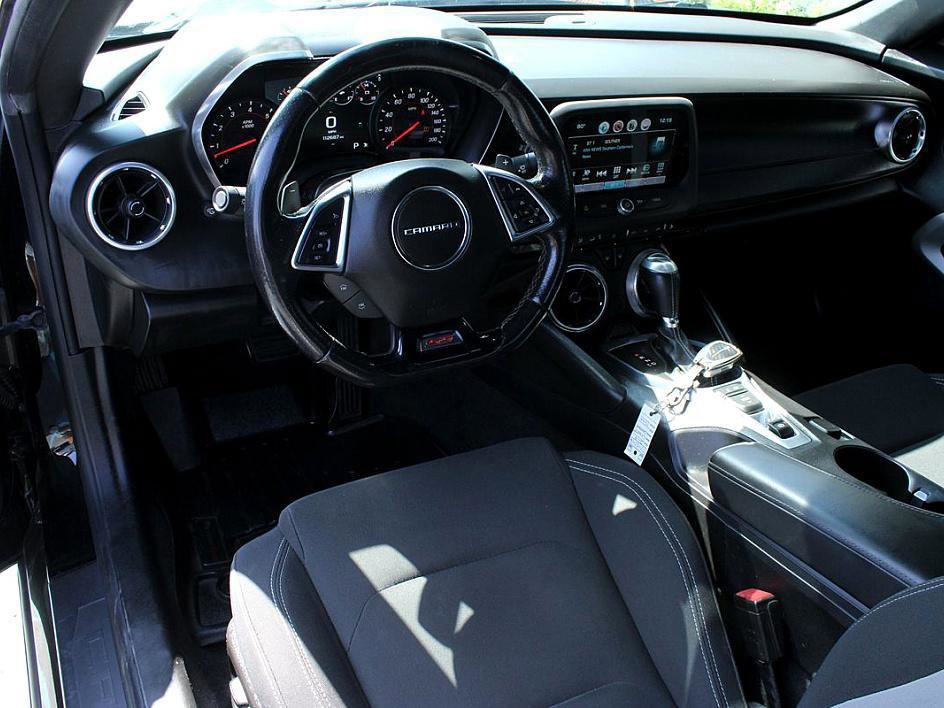 Used 2018 Chevrolet Camaro SS image 11