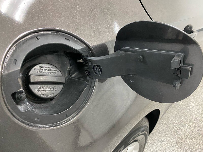 Used 2011 Chevrolet Cruze LT image 28