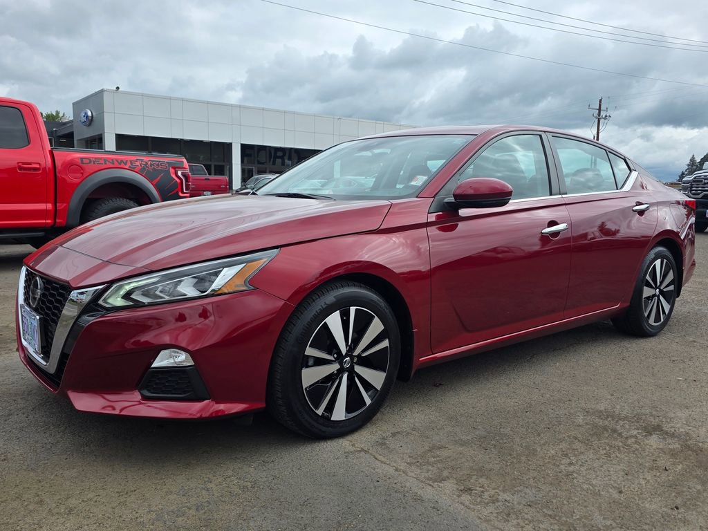Used 2021 Nissan Altima 2.5 SV w/ SV Premium Package FWD image 1