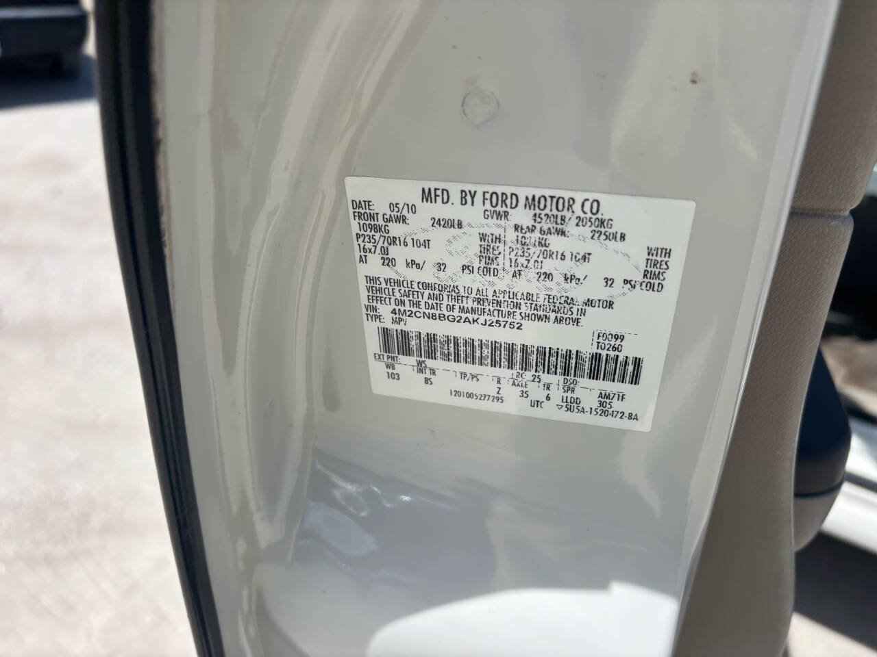 Used 2010 Mercury Mariner 2WD image 12
