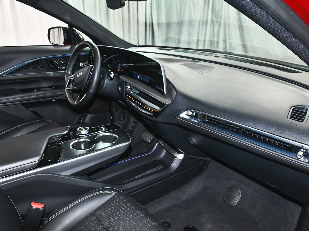 Used 2024 Cadillac Lyriq Luxury AWD/4WD image 48