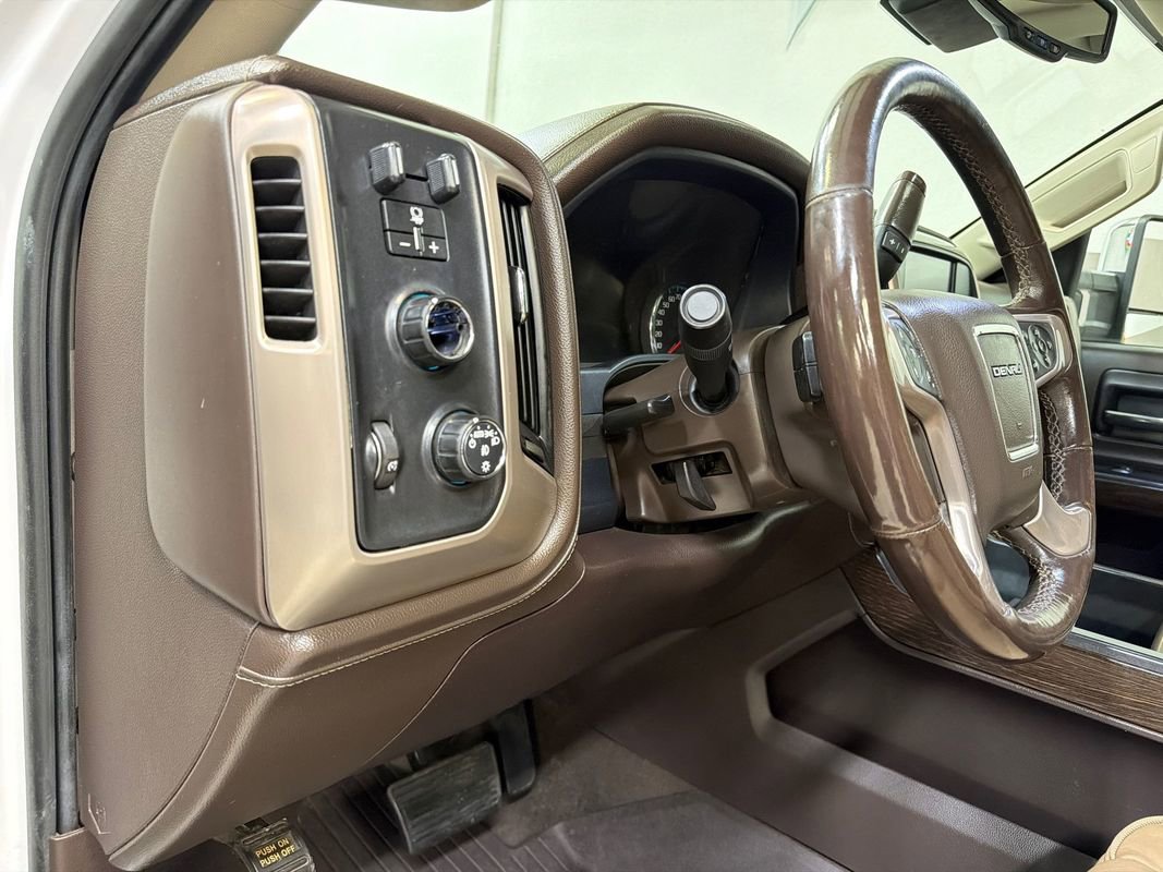 Used 2019 GMC Sierra 3500 Denali w/ Duramax Plus Package AWD/4WD image 16