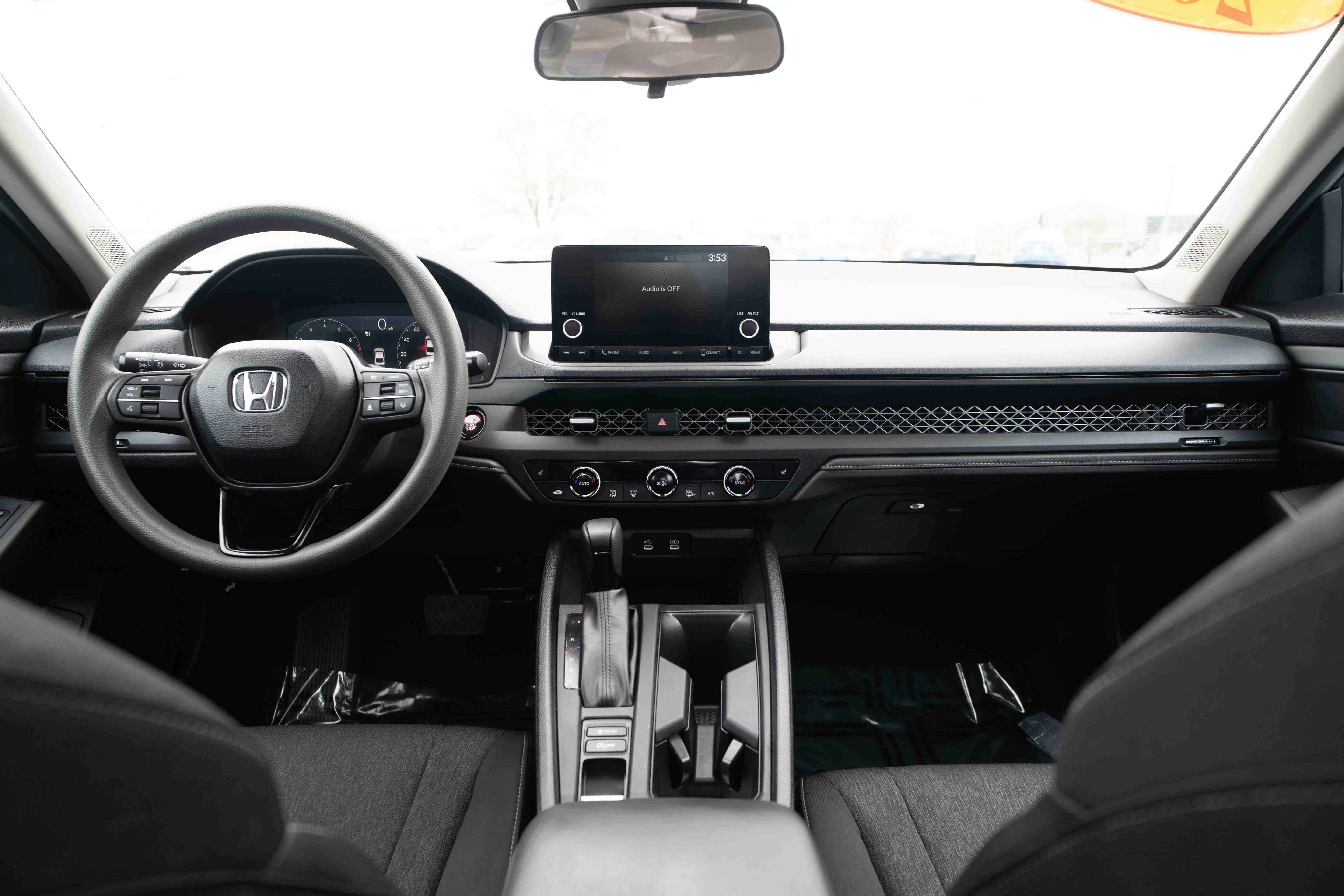 Certified 2025 Honda Accord SE image 20