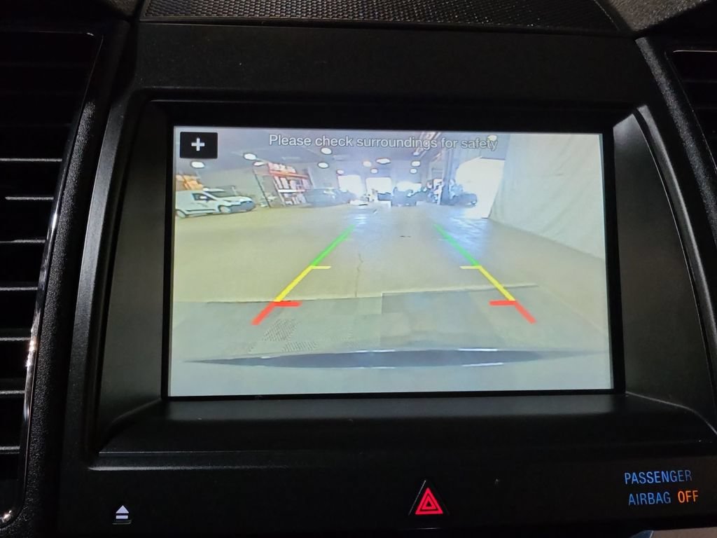 Used 2018 Ford Taurus Limited w/ Driver Assist Package FWD image 23