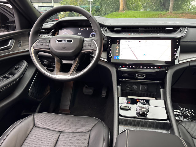 New 2027 Jeep Grand Cherokee L Limited AWD/4WD image 12