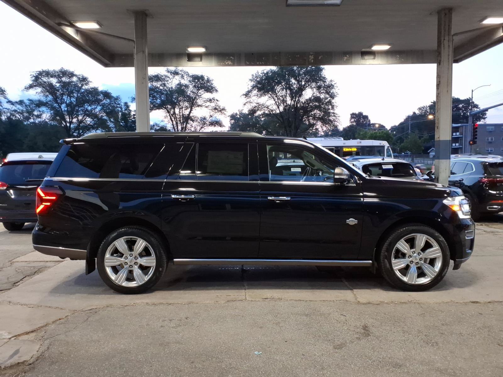 Certified 2024 Ford Expedition Max King Ranch AWD/4WD image 2