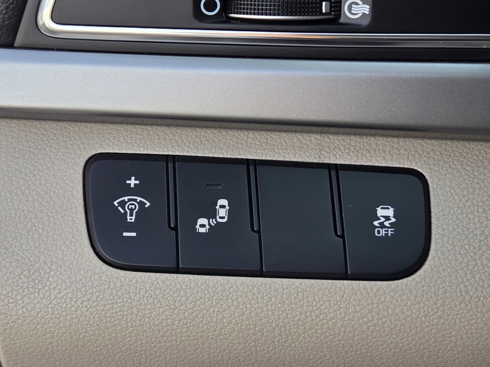 Used 2018 Hyundai Elantra SEL image 23