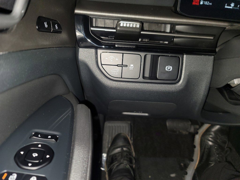New 2026 Kia Sportage X-Line image 11