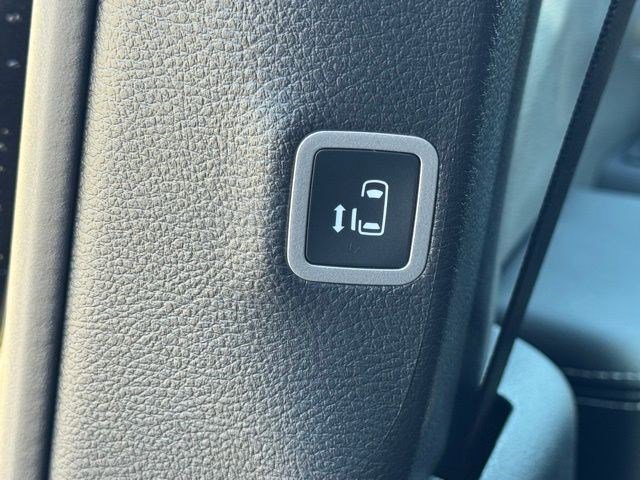 New 2026 Chrysler Pacifica Select image 35