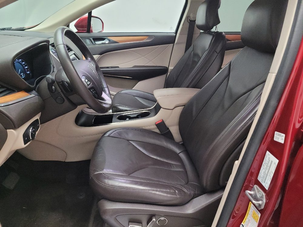 Used 2019 Lincoln MKC Select w/ Select Plus Package FWD image 17