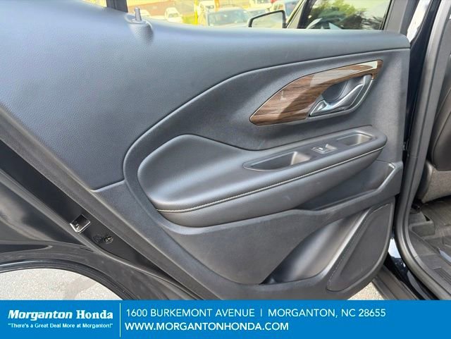 Used 2020 GMC Terrain Denali w/ Denali Premium Package AWD/4WD image 34