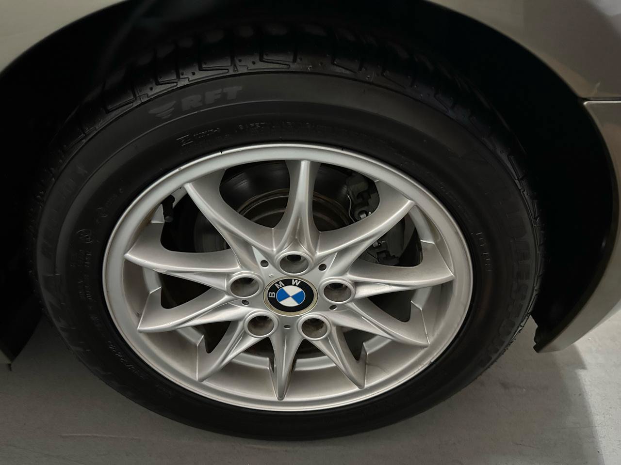 Used 2004 BMW Z4 2.5i RWD image 18
