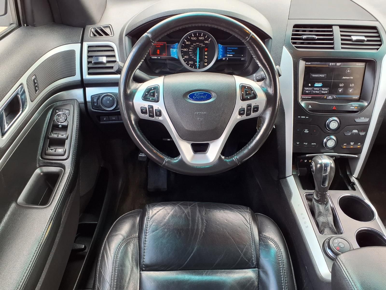 Used 2013 Ford Explorer XLT AWD/4WD image 12