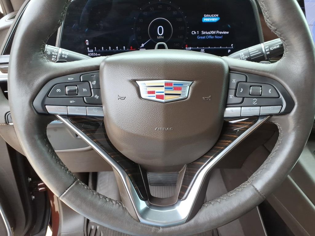 Used 2023 Cadillac Escalade Premium Luxury image 17