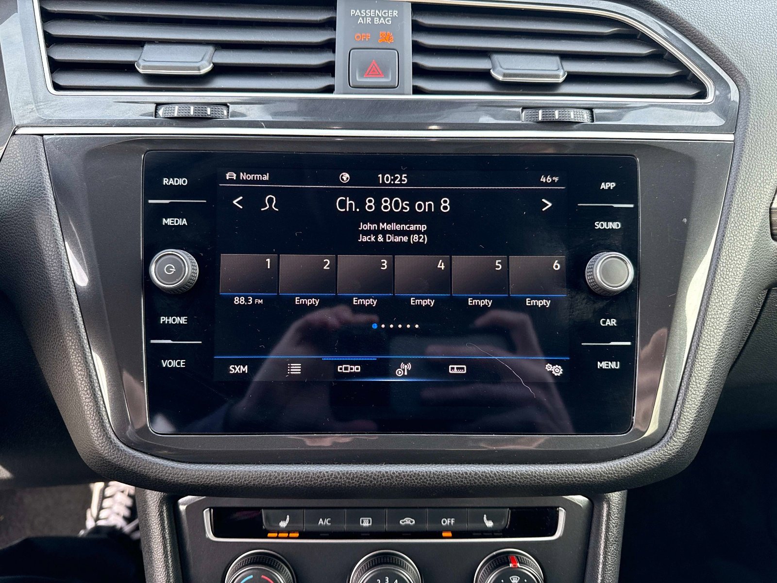 Used 2024 Volkswagen Tiguan Wolfsburg Edition image 24