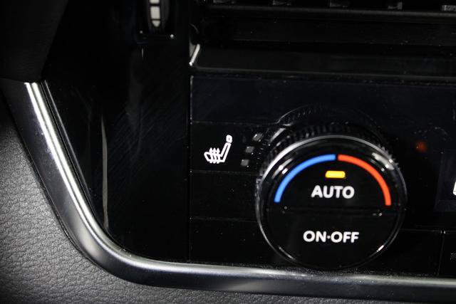 Certified 2022 Nissan Rogue SV w/ SV Premium Package FWD image 27