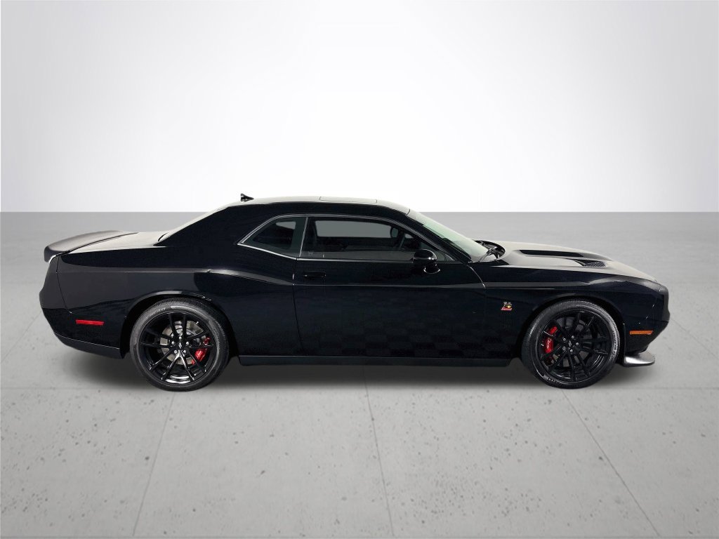 Used 2022 Dodge Challenger R/T Scat Pack w/ Dynamics Package RWD image 5