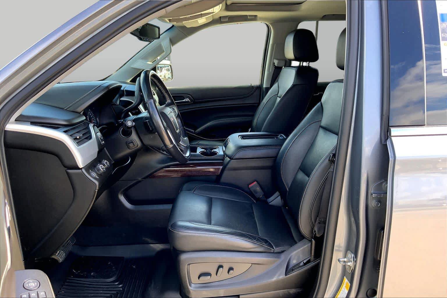 Used 2019 GMC Yukon SLT AWD/4WD image 8