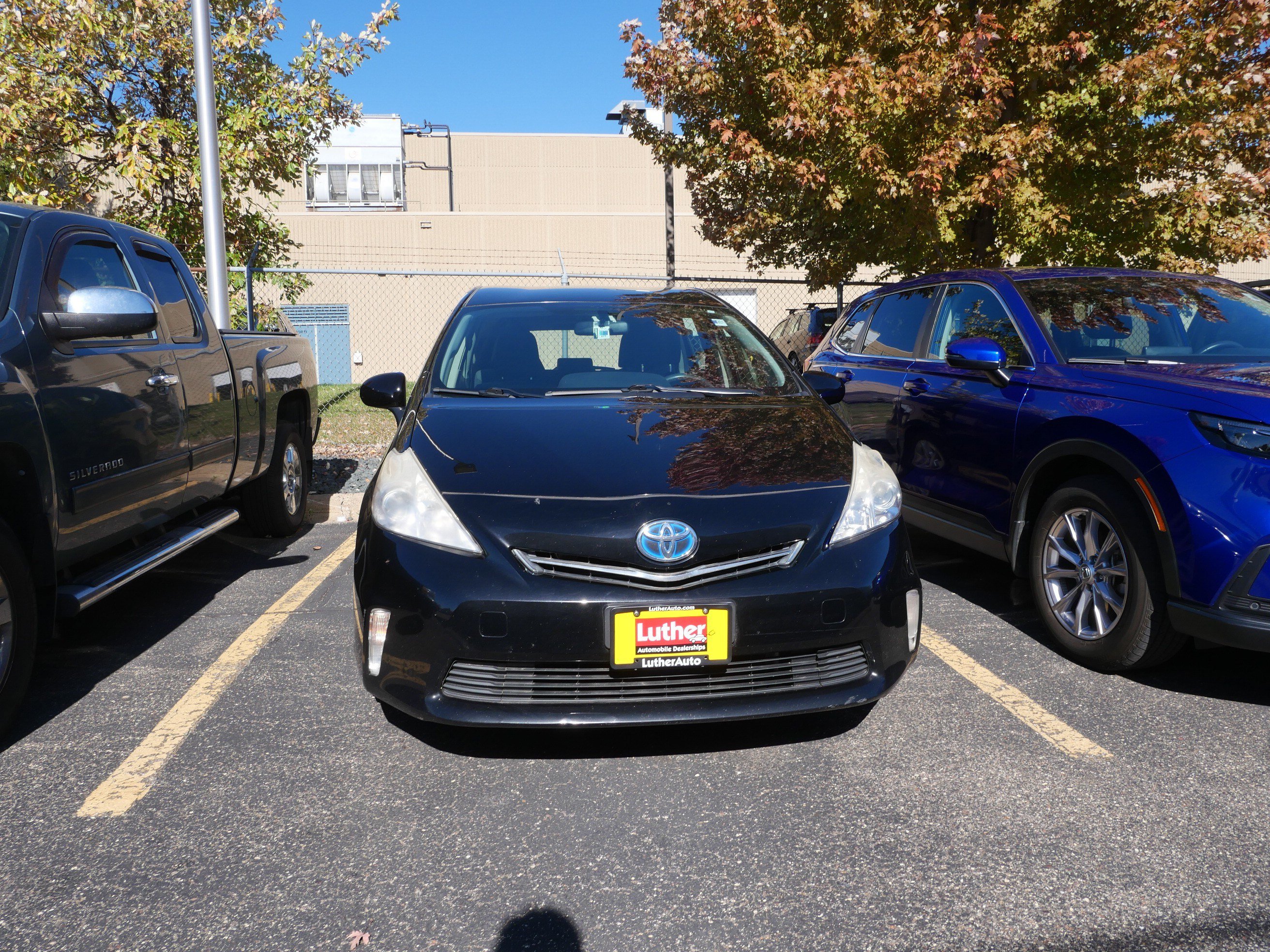 Used 2014 Toyota Prius V Three FWD image 2
