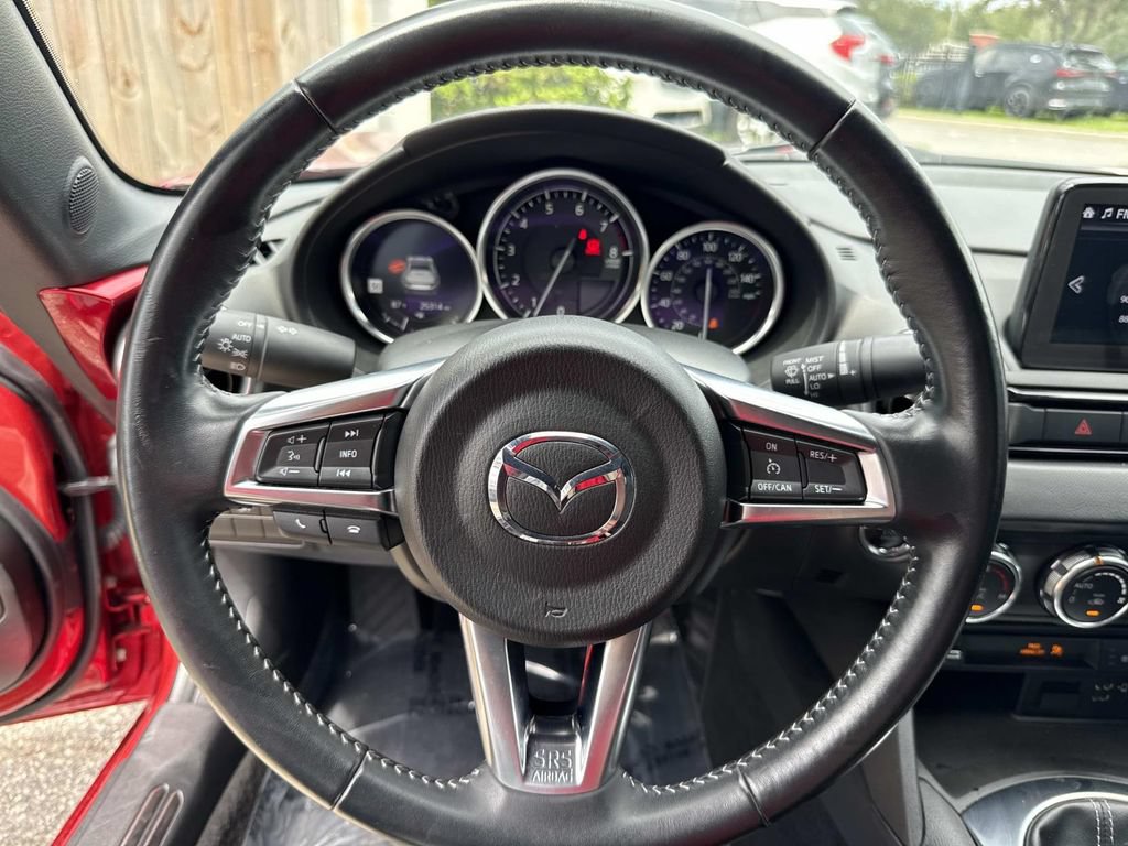 Used 2022 MAZDA MX-5 Miata RF Grand Touring w/ Appearance Package RWD image 31