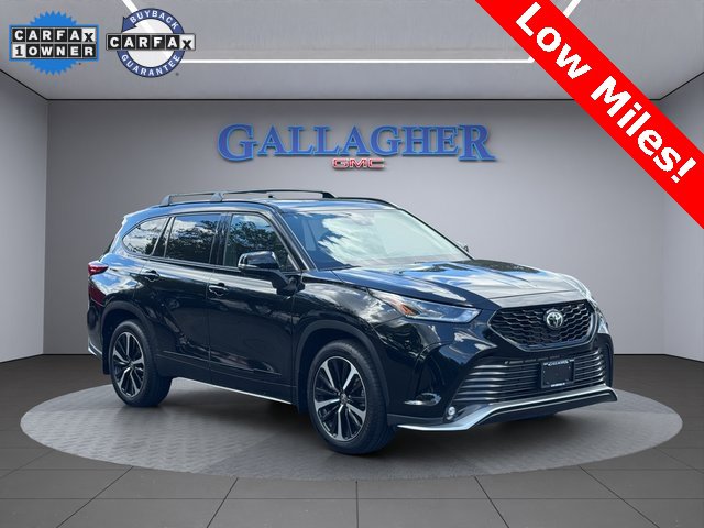 Used 2022 Toyota Highlander XSE