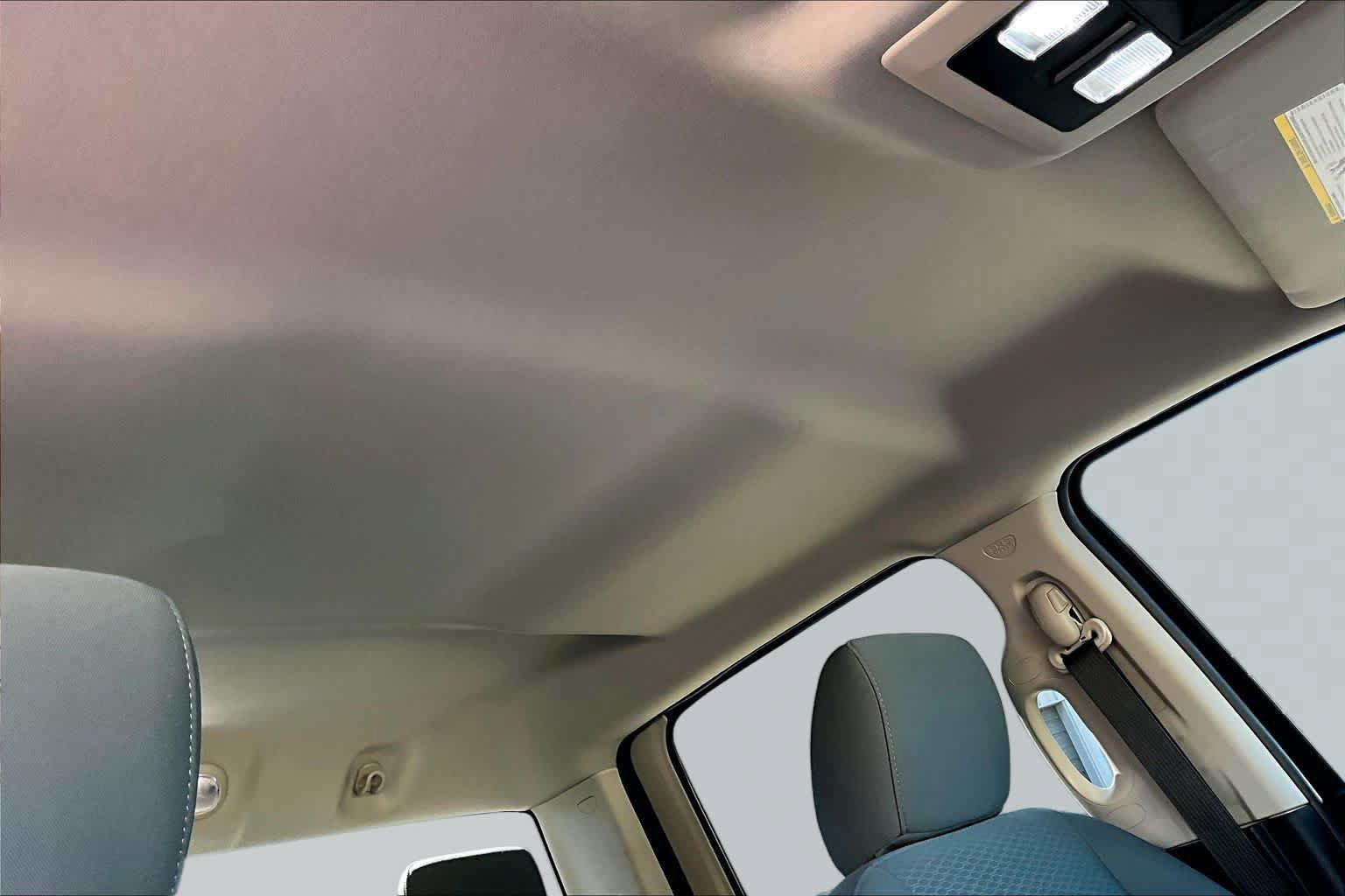Used 2015 RAM 2500 Tradesman w/ Chrome Appearance Group AWD/4WD image 14