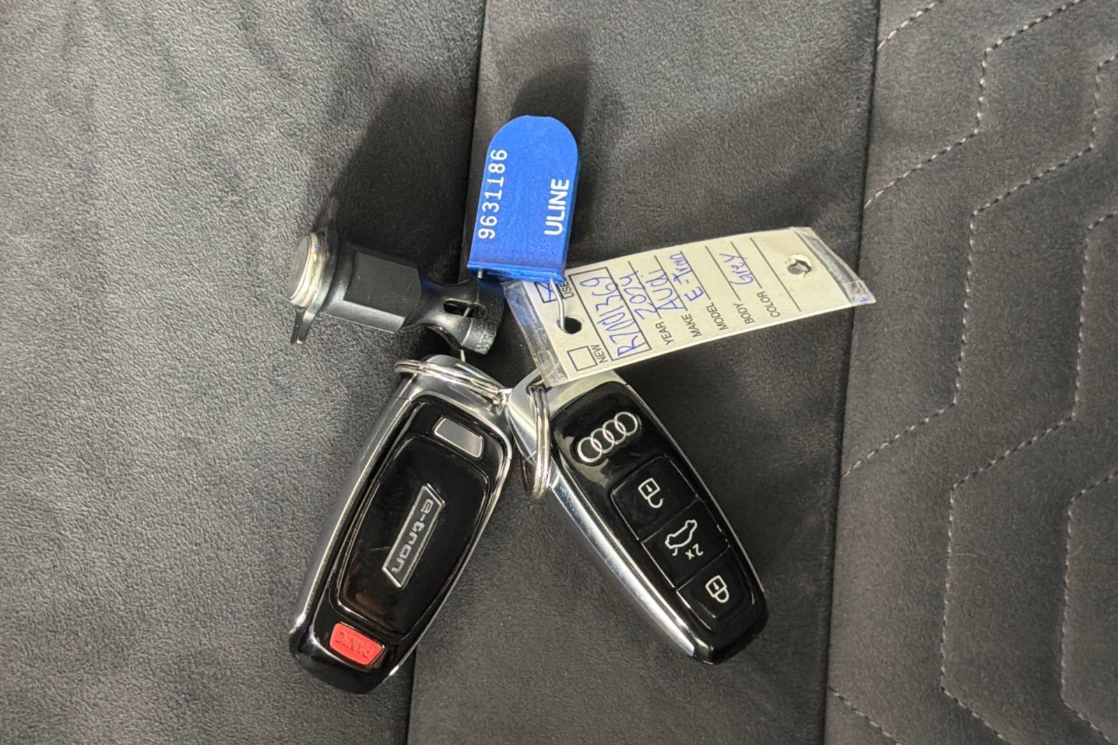 Used 2024 Audi e-tron GT Premium Plus image 24