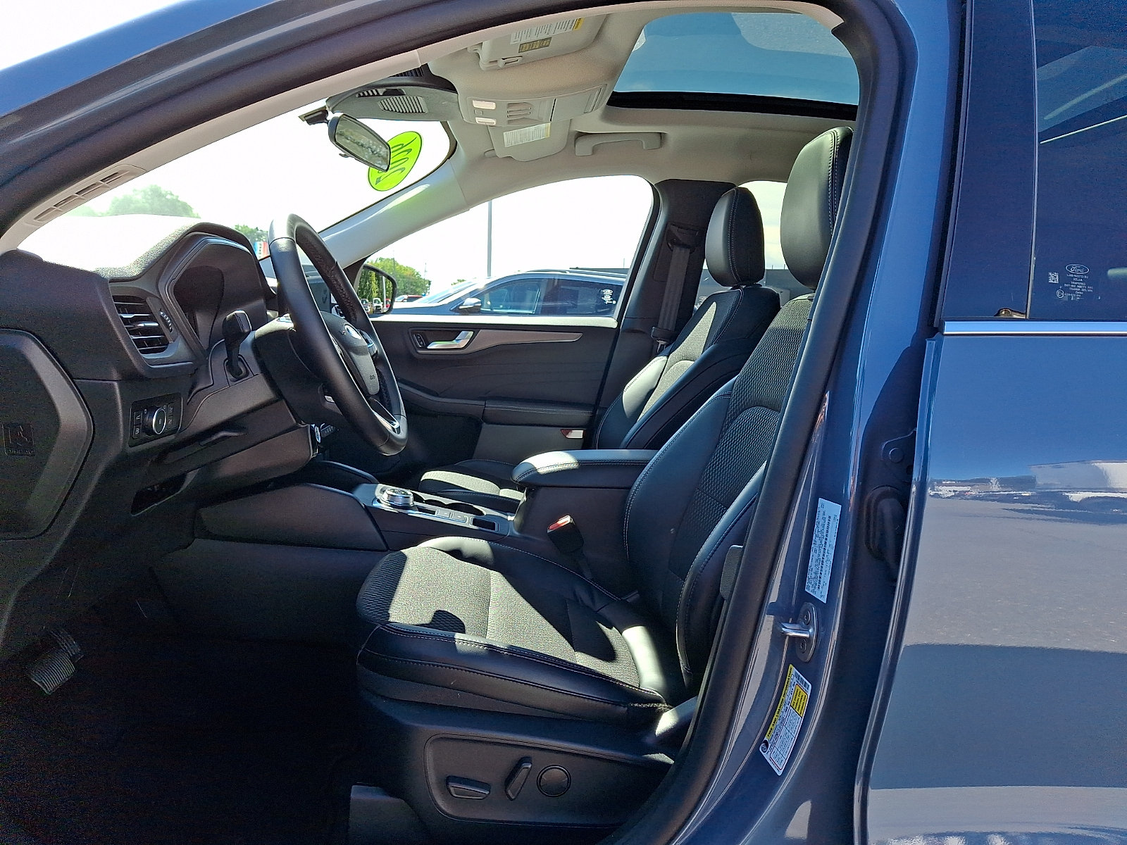 Certified 2026 Ford Escape SE FWD image 13