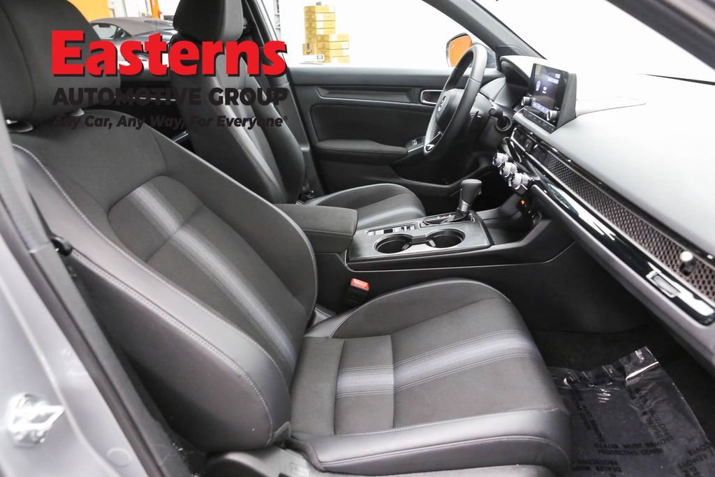 Used 2025 Honda Civic Sport image 23