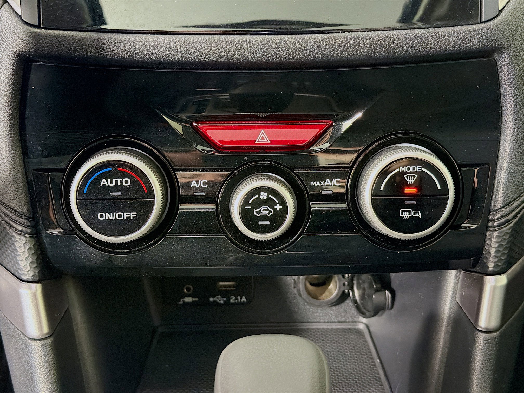 Used 2023 Subaru Forester Premium image 18