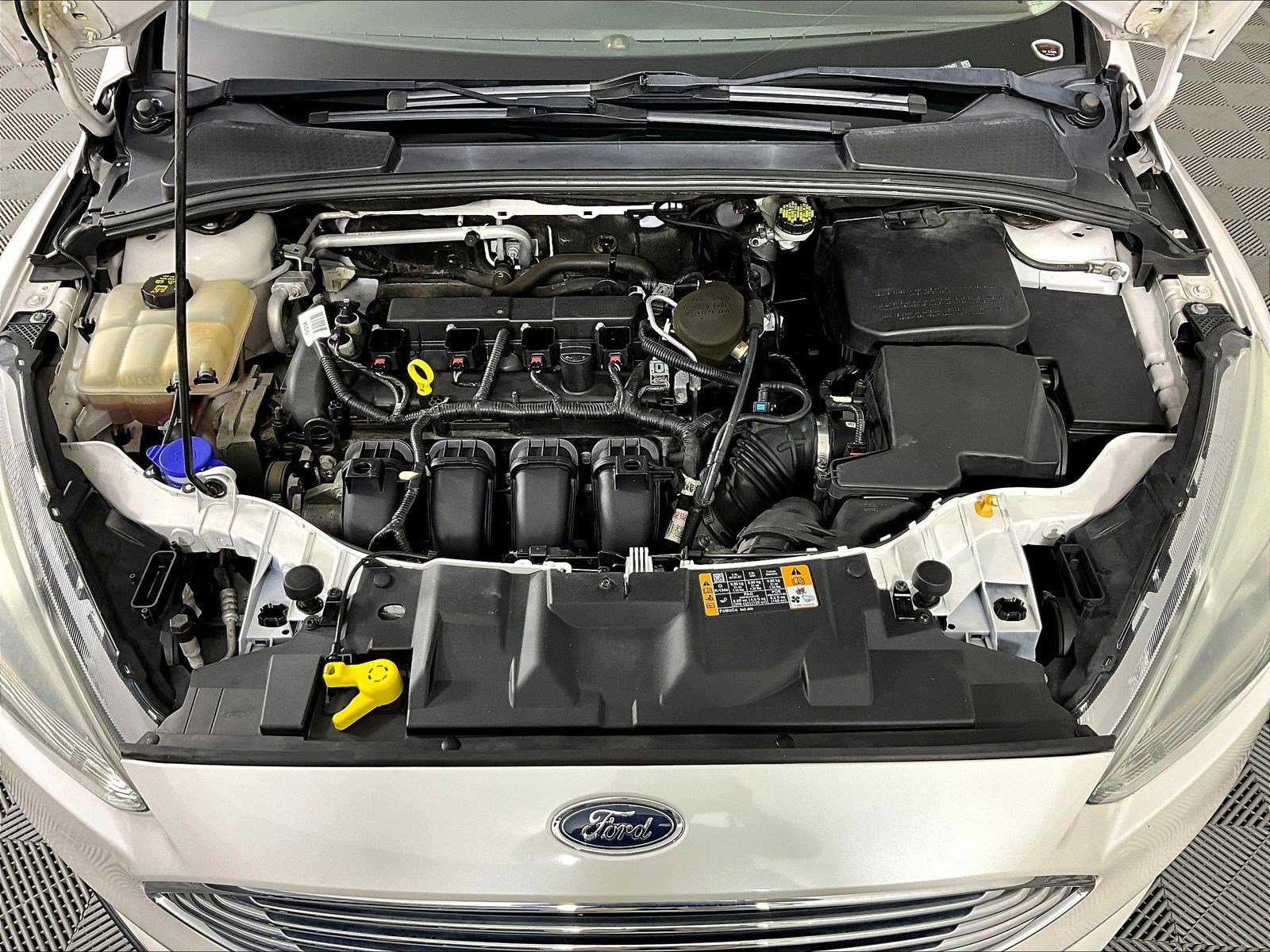 Used 2015 Ford Focus Titanium w/ Titanium Technology Package FWD image 30