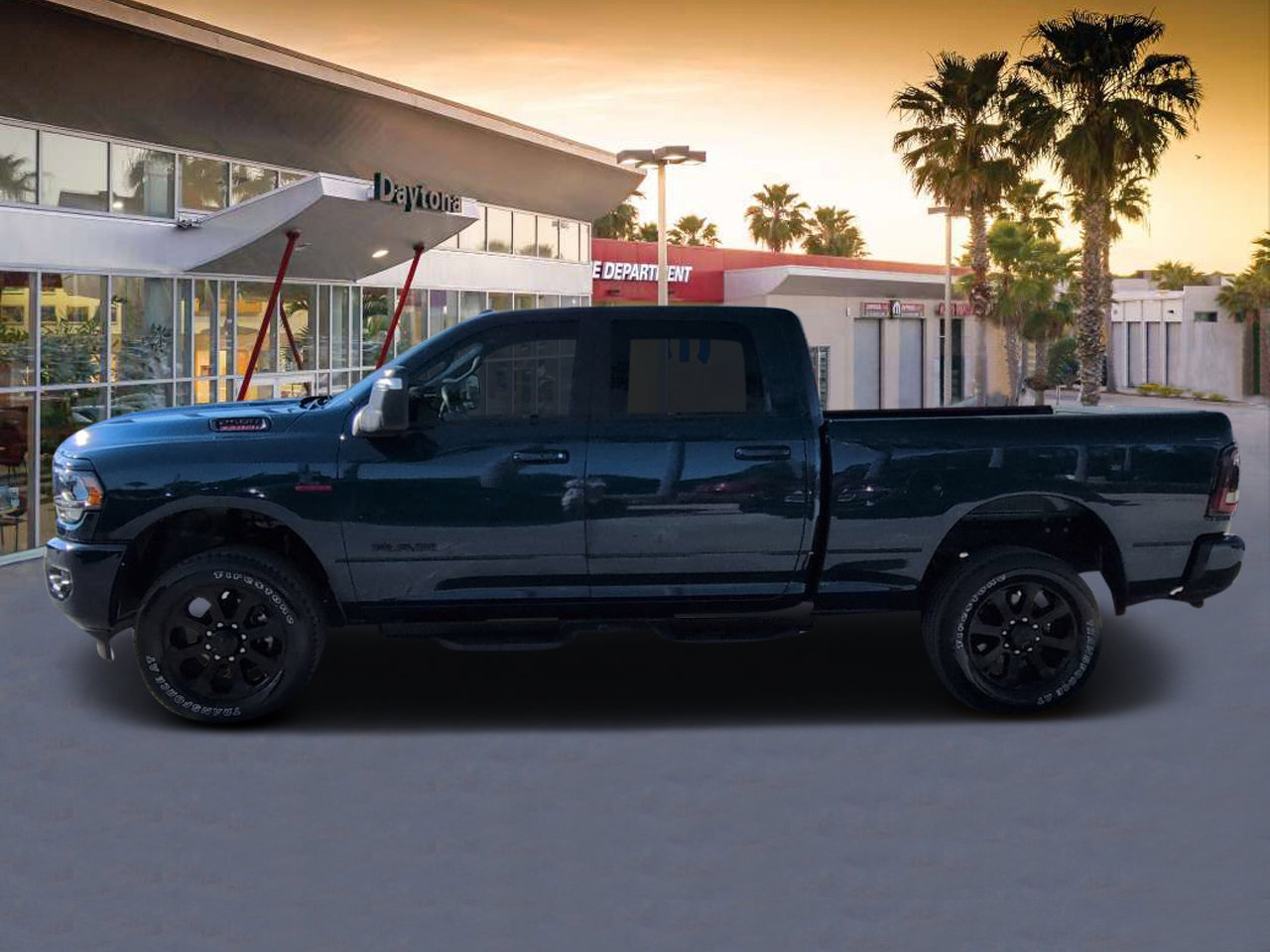 Certified 2024 RAM 2500 Big Horn w/ Night Edition AWD/4WD image 6