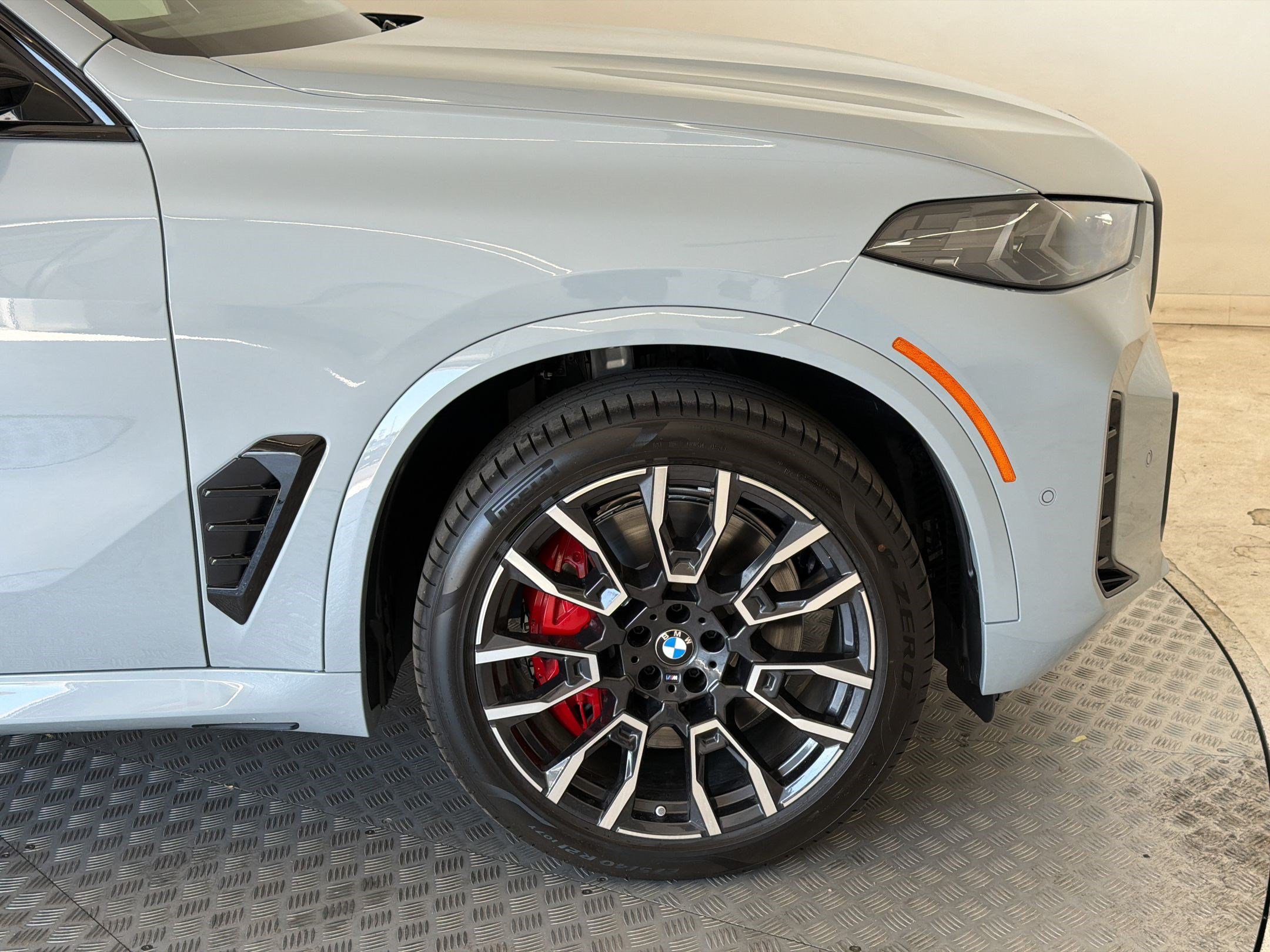 New 2026 BMW X5 M60i w/ Executive Package AWD/4WD image 13