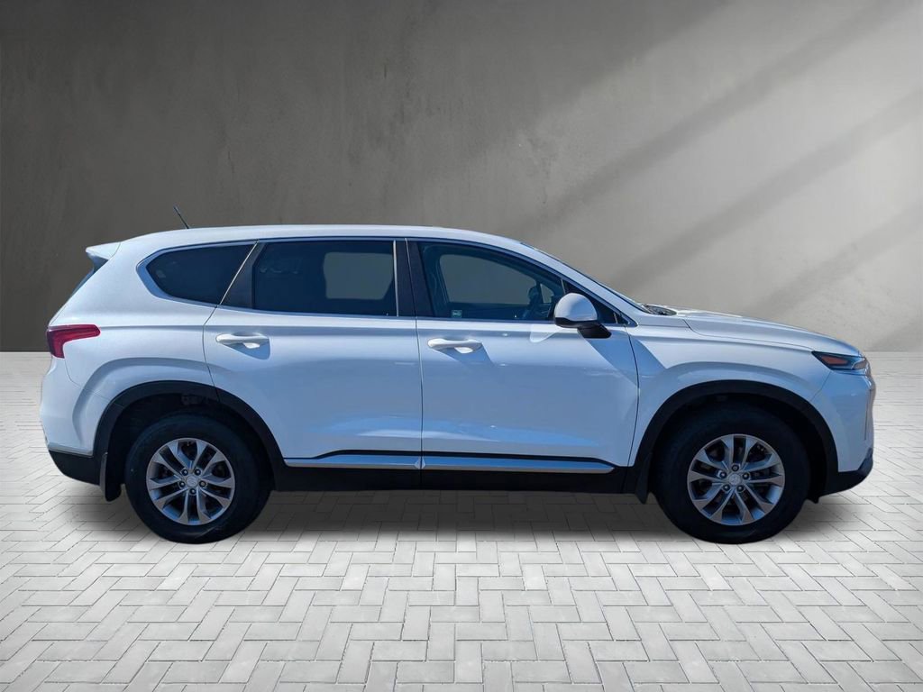 Used 2020 Hyundai Santa Fe SE image 9