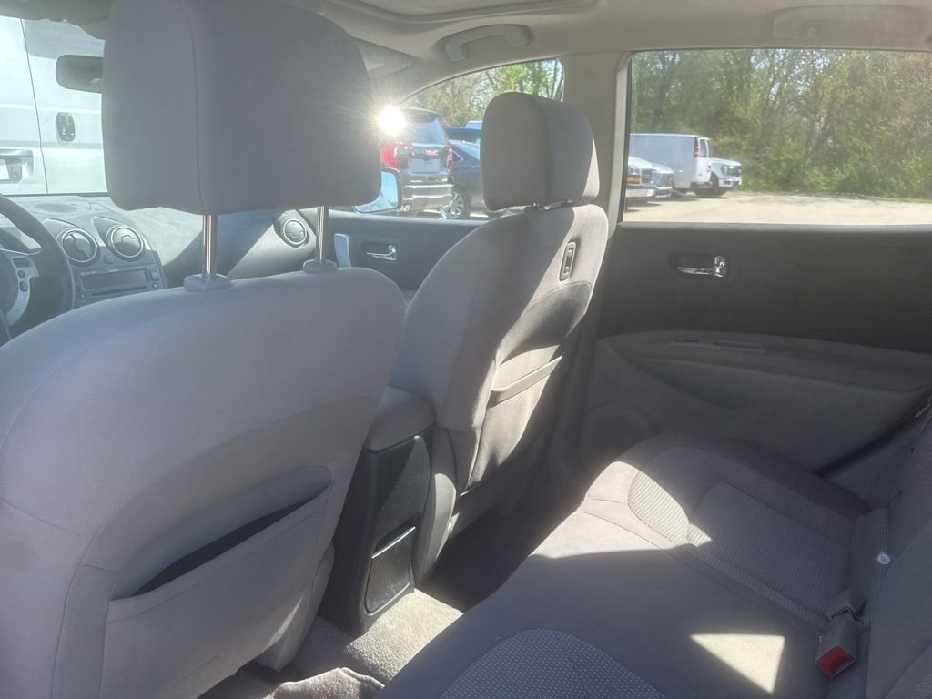 Used 2010 Nissan Rogue SL w/ Premium Pkg AWD/4WD image 10