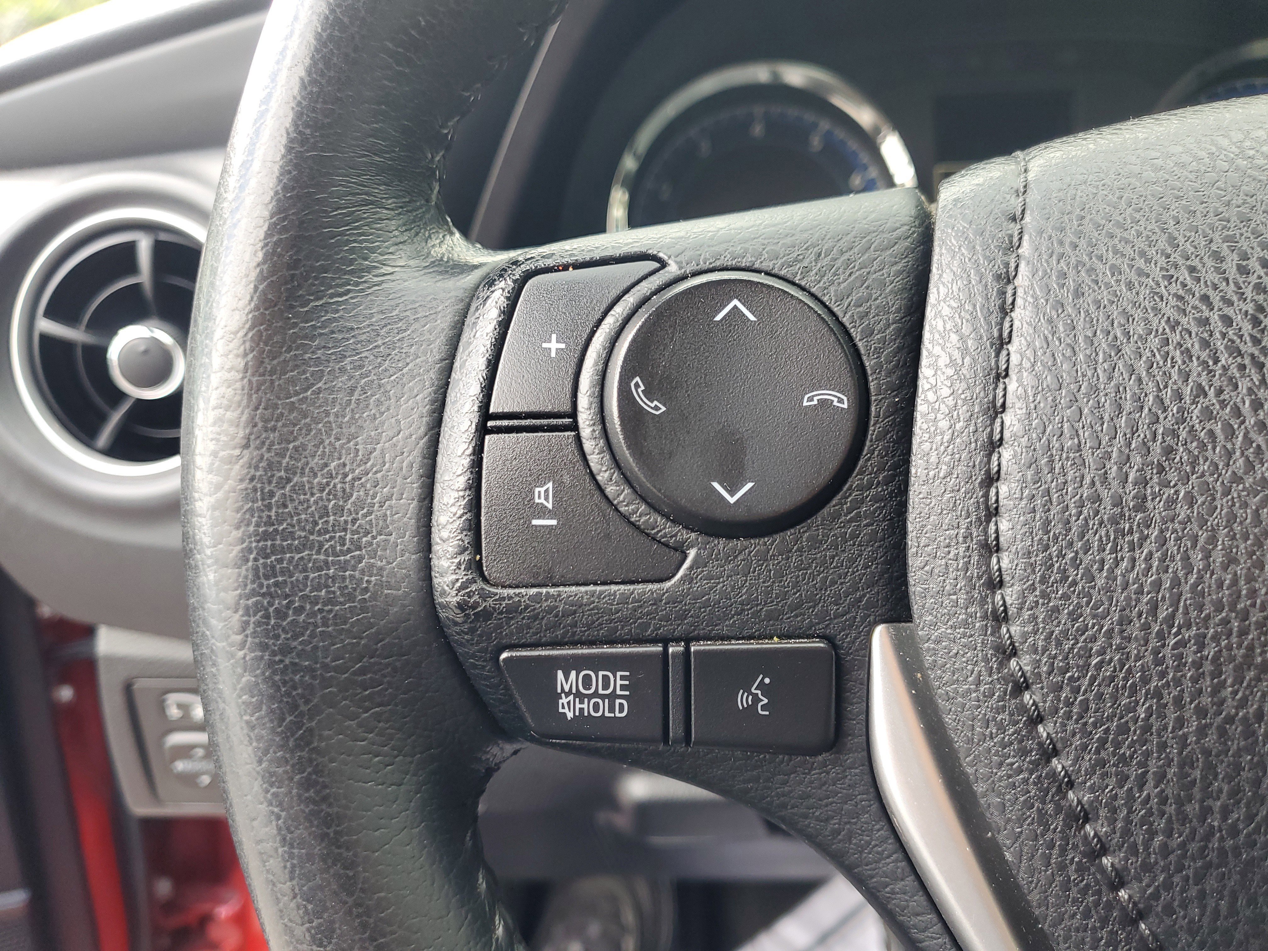 Used 2019 Toyota Corolla SE image 21