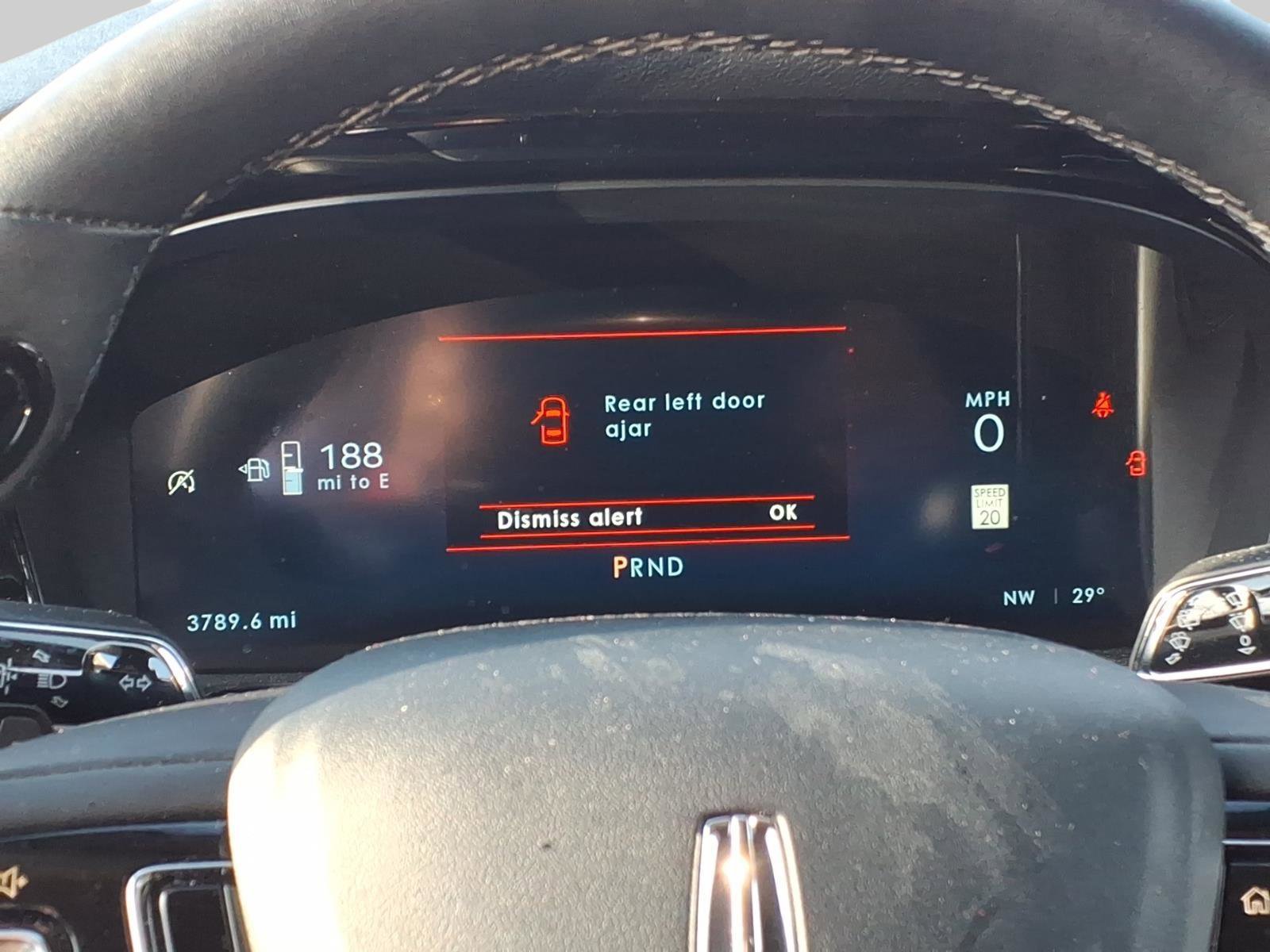 Used 2025 Lincoln Corsair AWD w/ Equipment Group 101A image 8