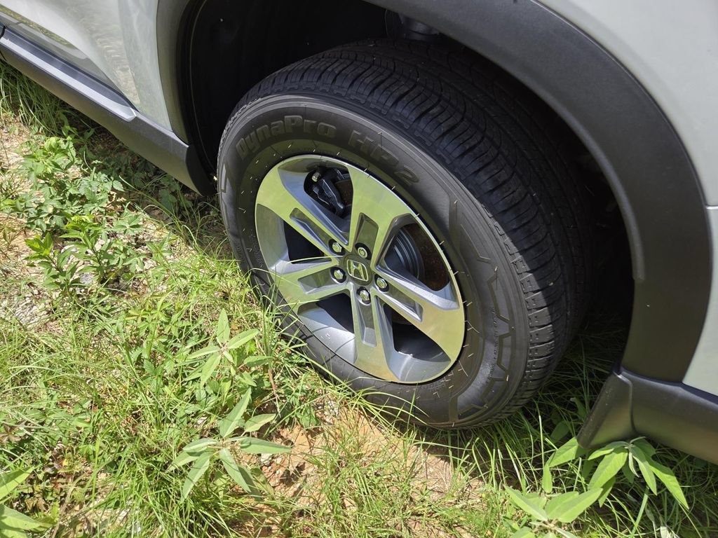 Used 2025 Honda Pilot EX-L image 4