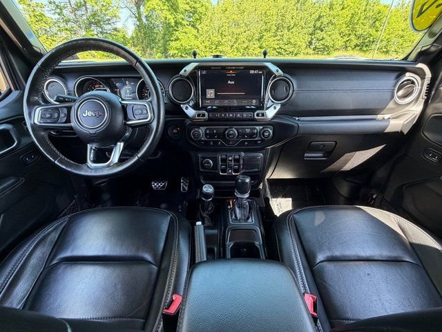 Used 2020 Jeep Wrangler Unlimited Sahara w/ Cold Weather Group AWD/4WD image 2