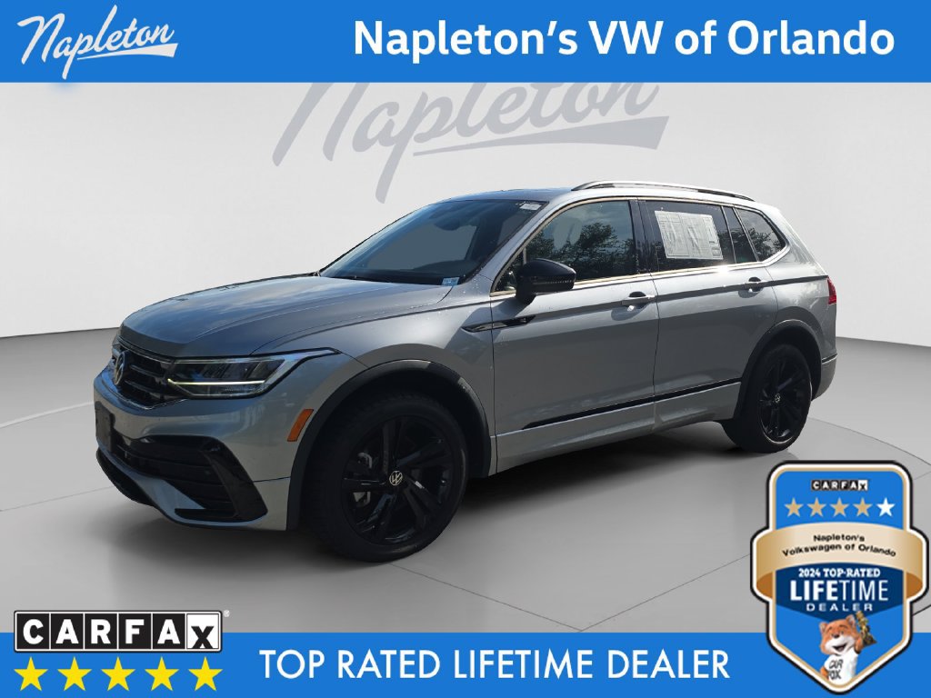 Used 2024 Volkswagen Tiguan SE R-Line AWD/4WD image 1