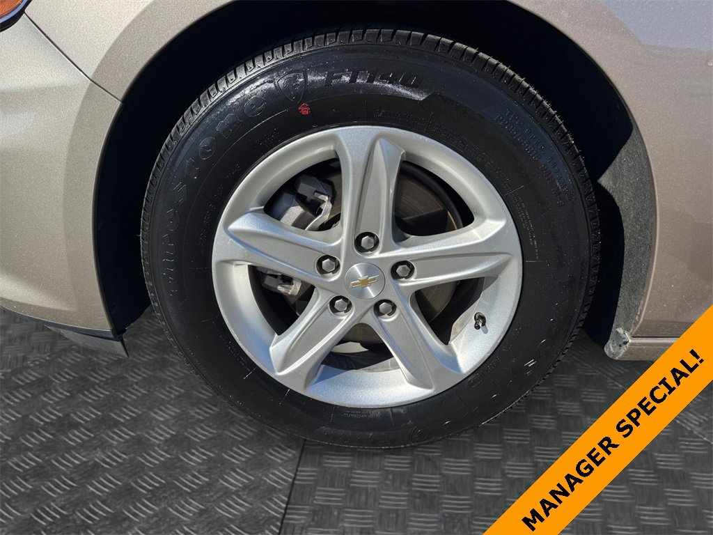 Used 2024 Chevrolet Malibu LT image 14